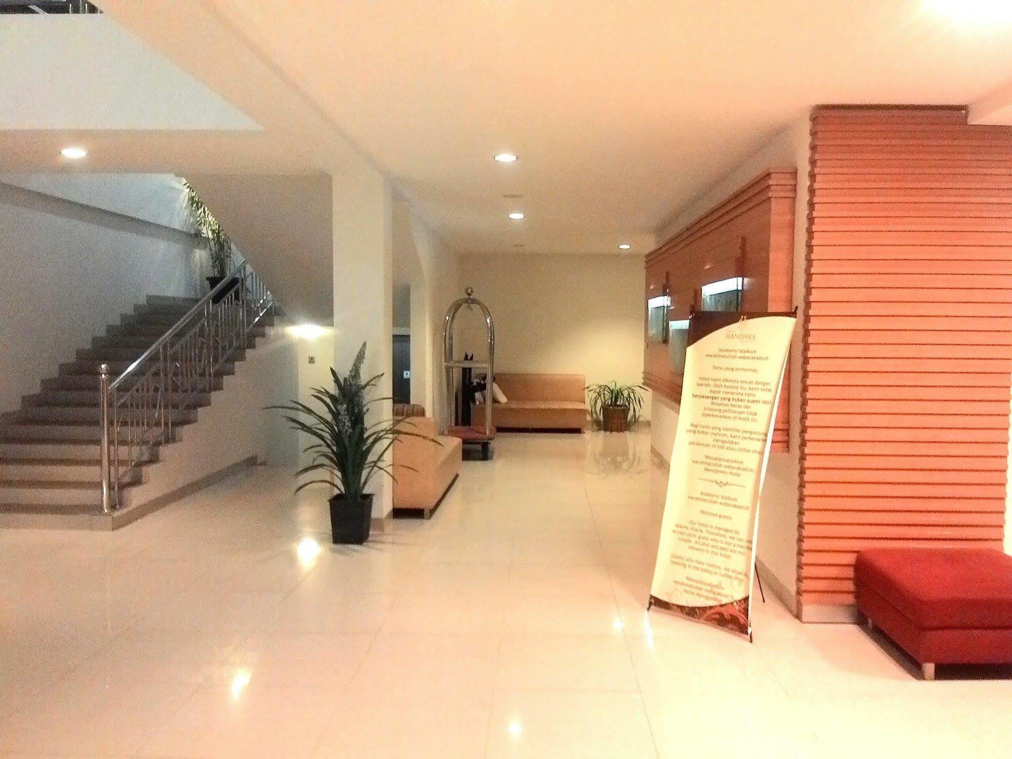 Hotel Bandara Syariah Negarasaka Eksteriør bilde