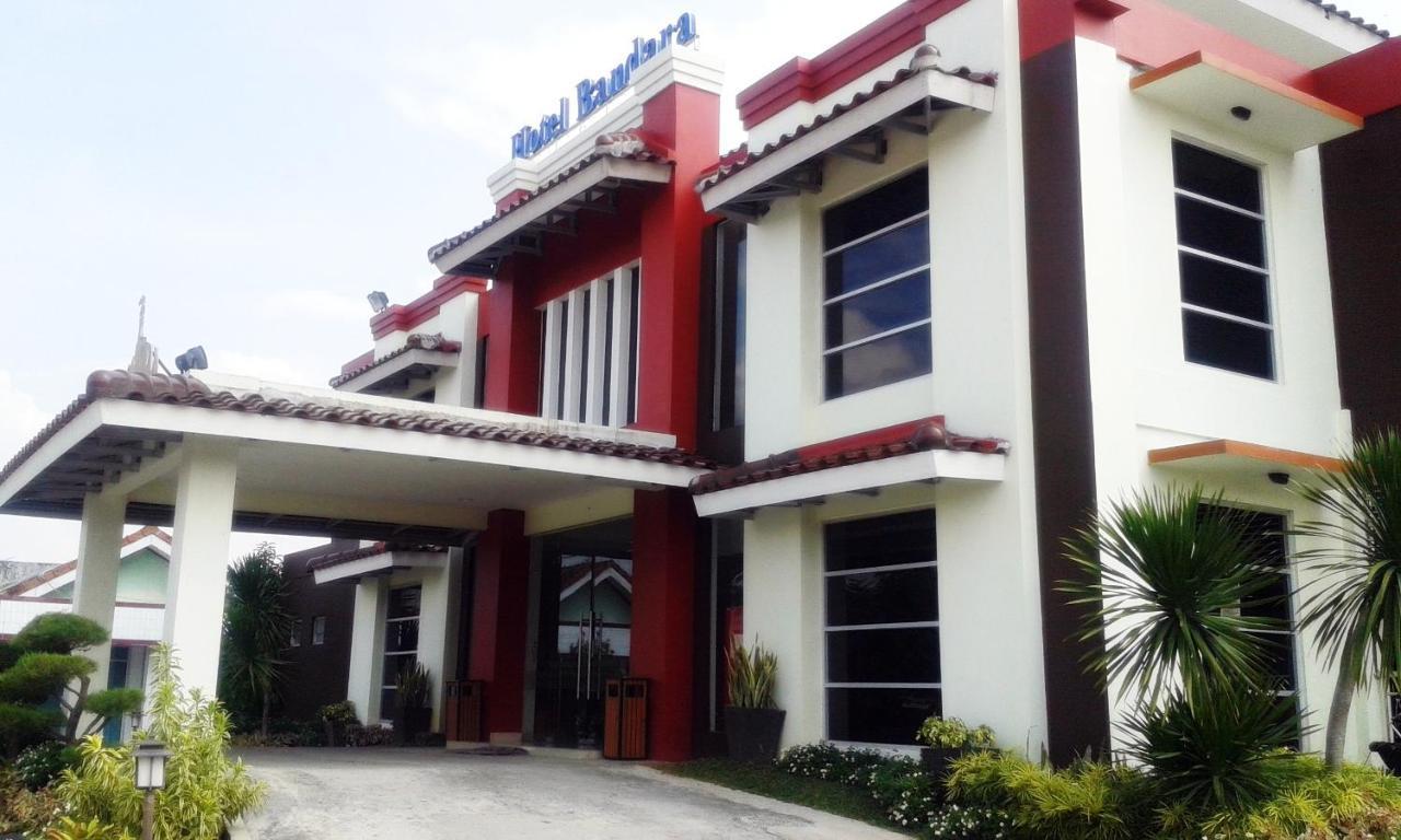 Hotel Bandara Syariah Negarasaka Eksteriør bilde